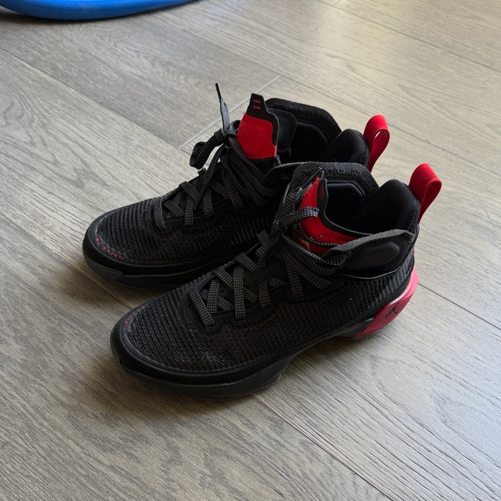 Air Jordan XXXVII basketball shoes size 5